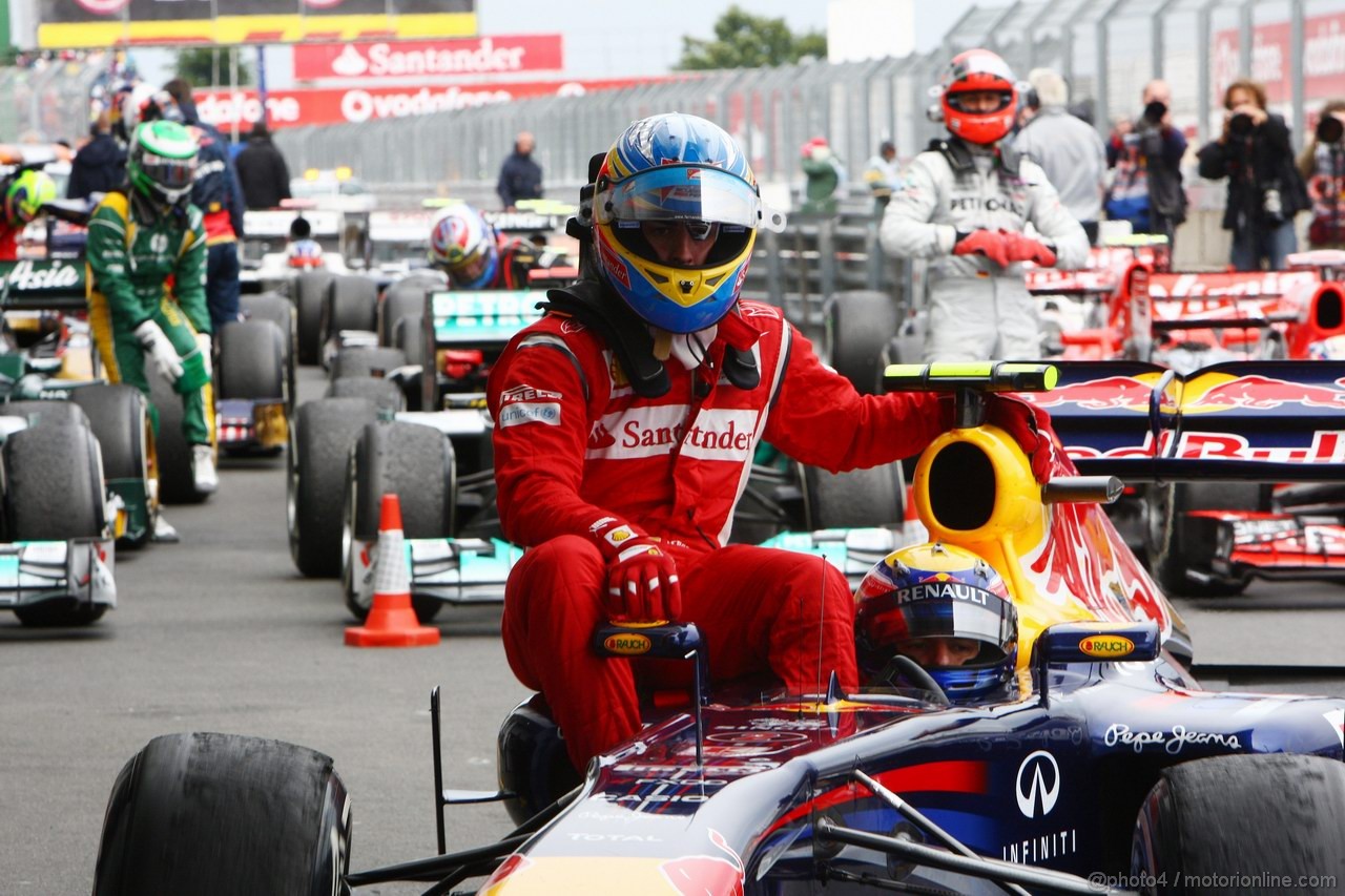 Alonso a lomos del Red Bull en Alemania